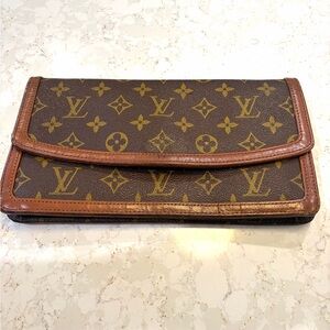Designer Monogram Vintage Leather Clutch Bag
